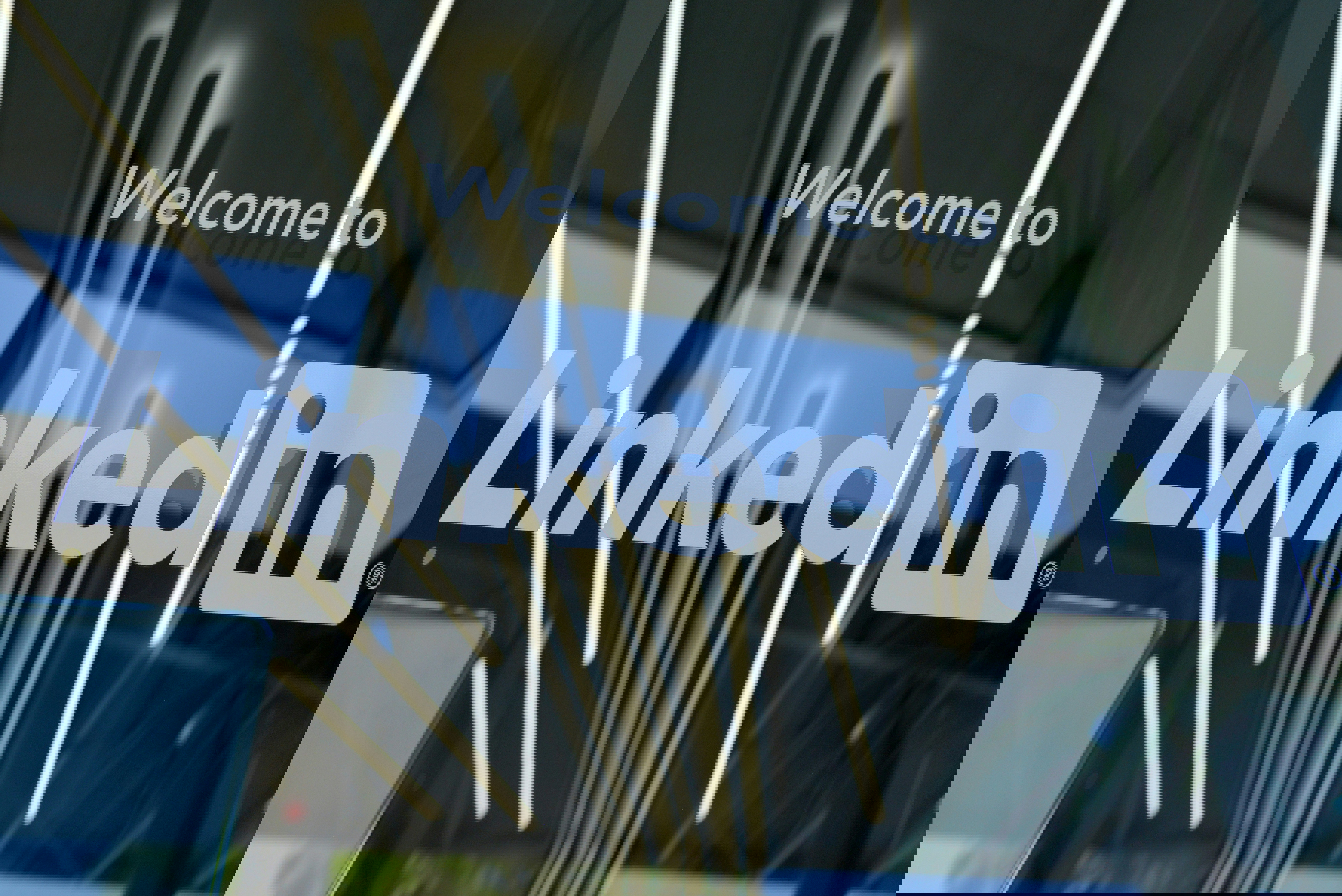 Linkedin Greg Bulla Auitmxwf3qw Unsplash